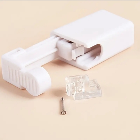 STAINLESS STEEL CZ self nose ear piercing set. Quick painless - Picture 10 of 13